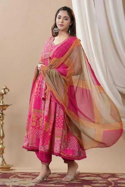 Maslin Silk Gown With Dupatta