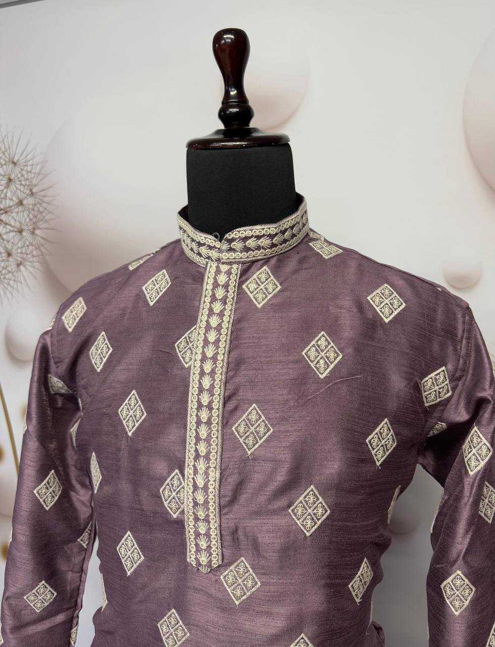 Mono Slub Mens Wear Embroidered Kurta