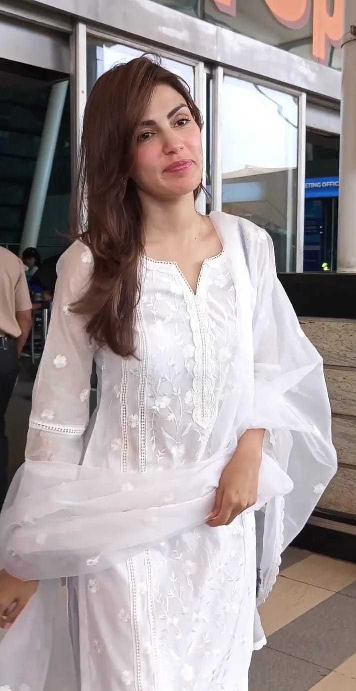 Organza  Bottom With Dupatta Embroidery  3/4 Sleeve Kurti