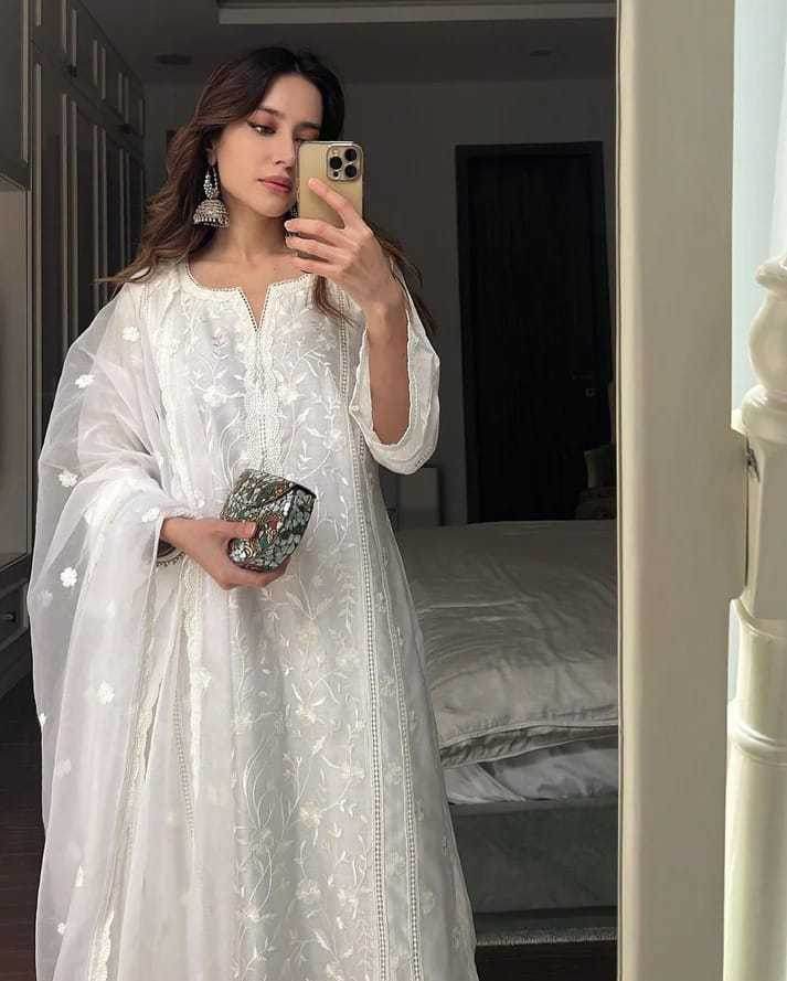 Organza Bottom With Dupatta Embroidery 3/4 Sleeve Kurti - MYLUXURY LANE ENTERPRISE