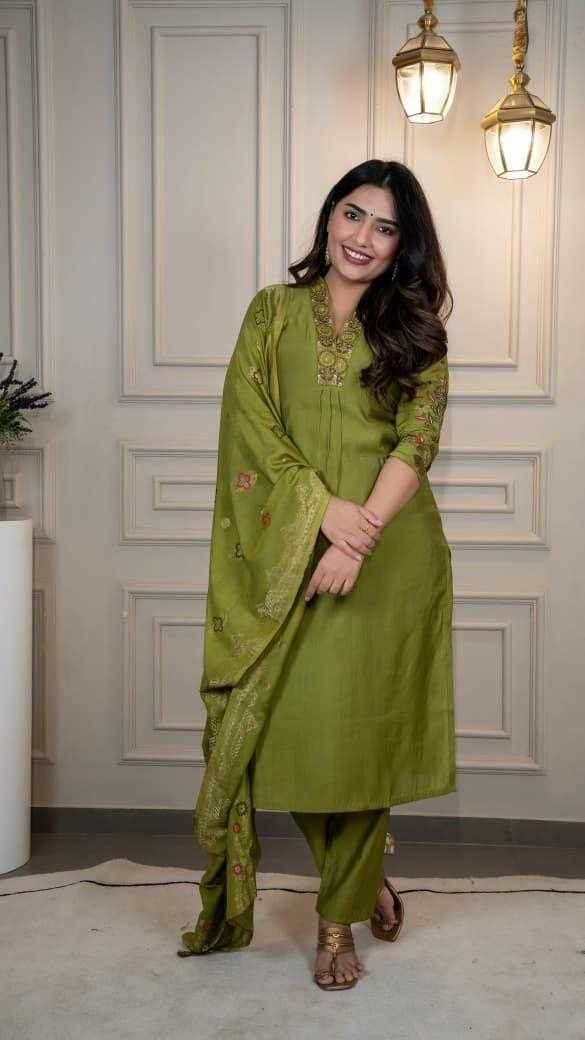 Premium Roman Silk Ladies Suit - MYLUXURY LANE ENTERPRISE