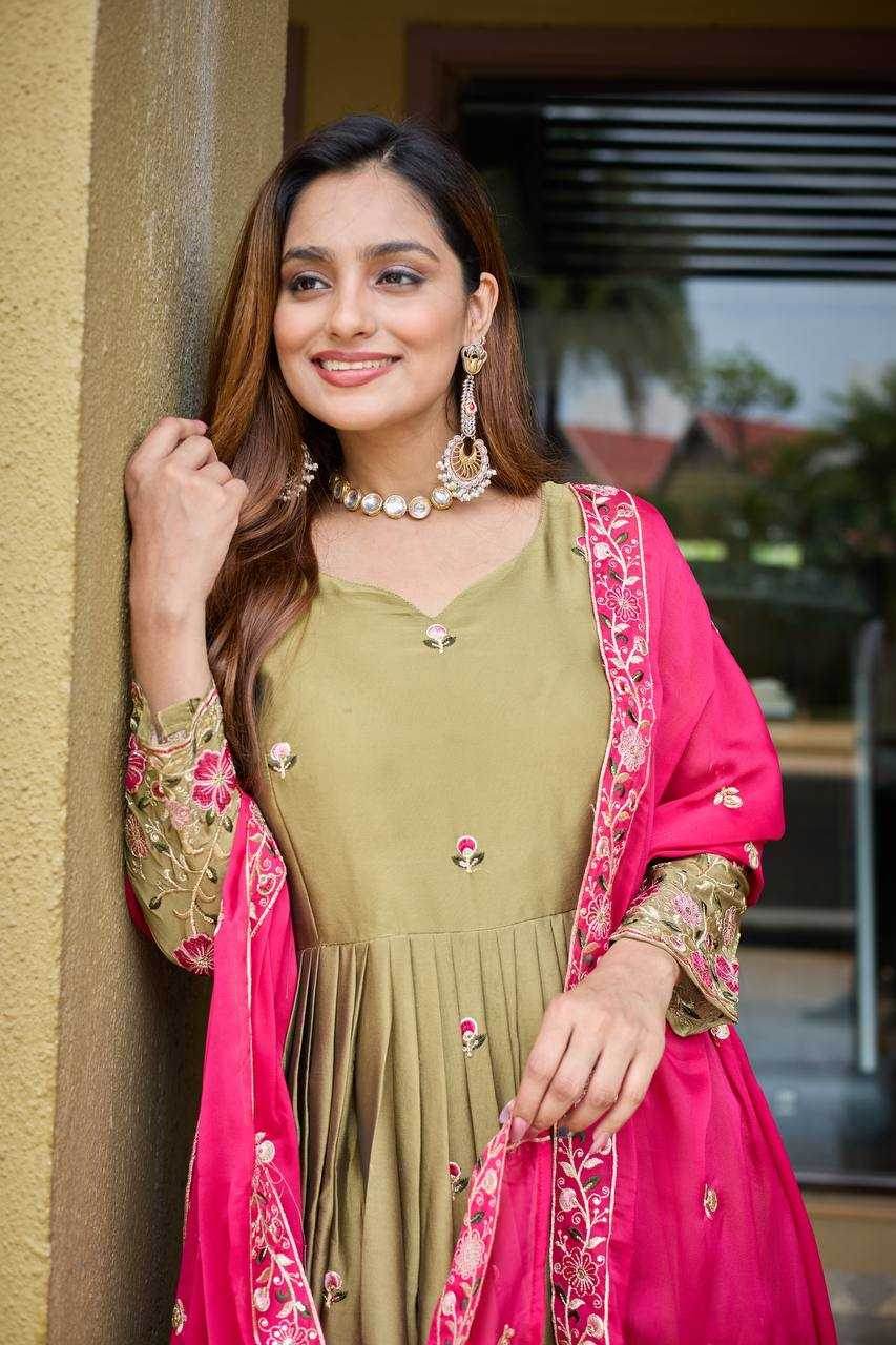 Rangoli Silk Embroidery Designer Gown - MYLUXURY LANE ENTERPRISE