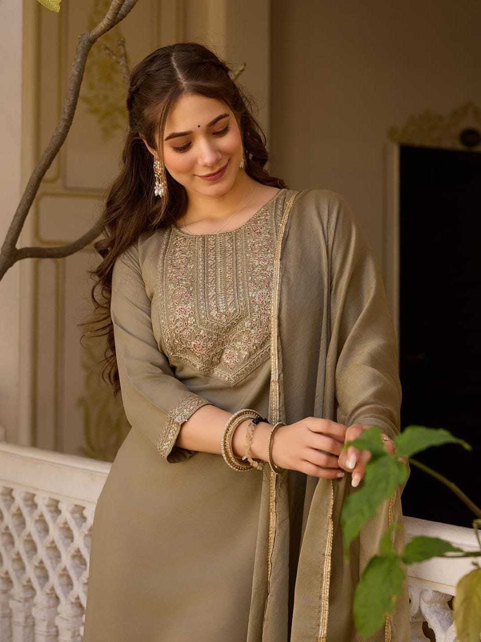 Rayon Kurtis Bottom With Dupatta