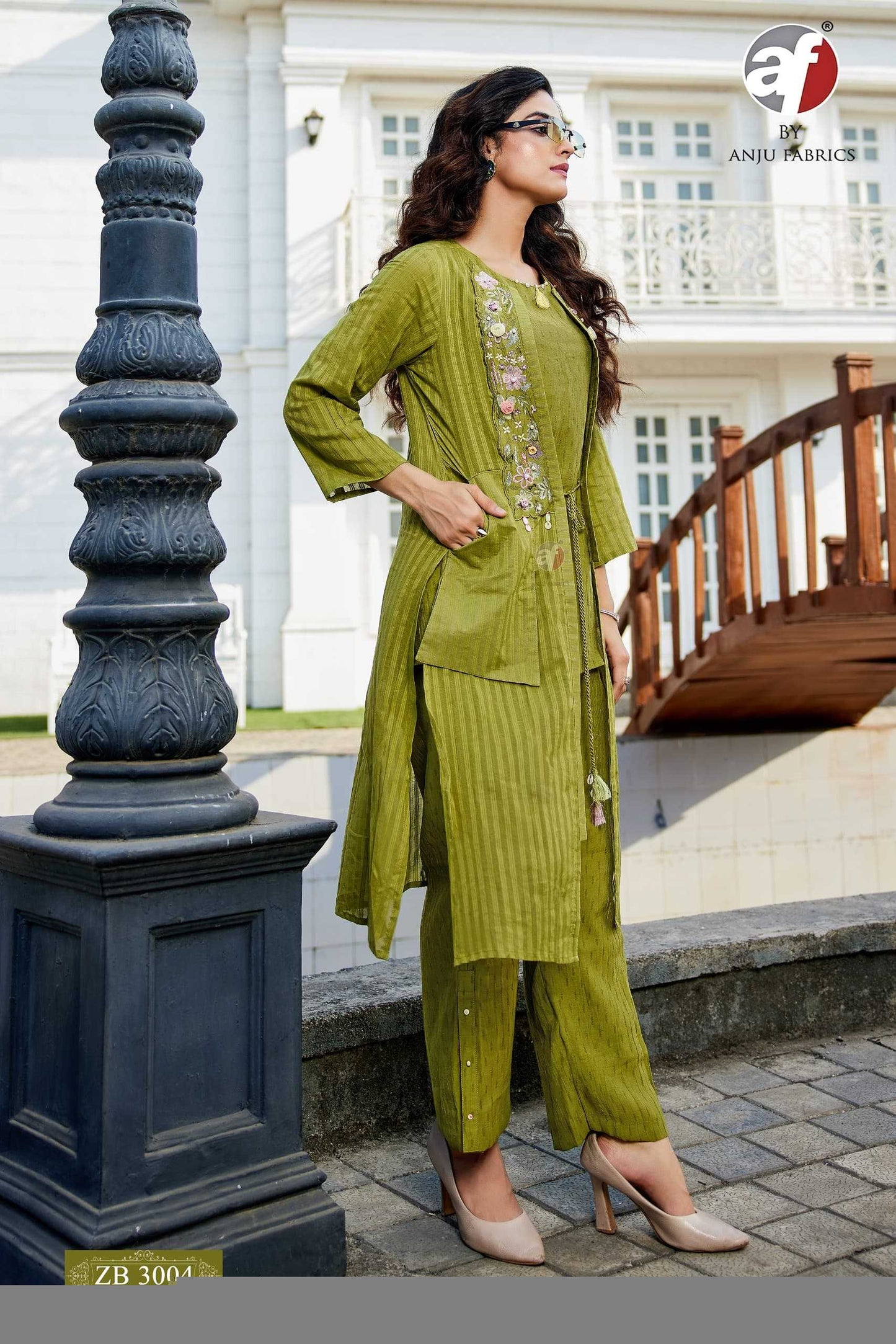 Embroidered Kurtis Tail Cut Kurti - MYLUXURY LANE ENTERPRISE