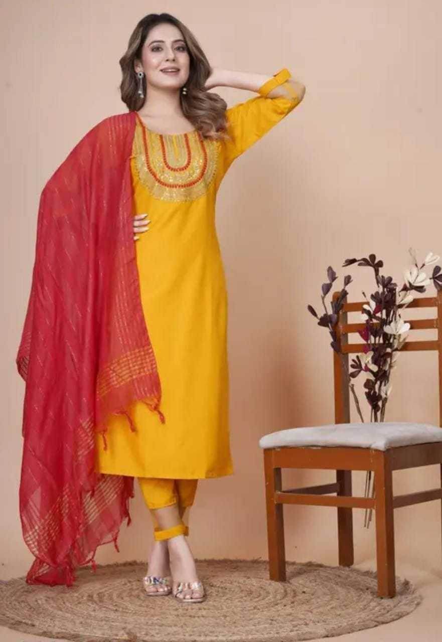 Reyon Embroidered Kurti - MYLUXURY LANE ENTERPRISE
