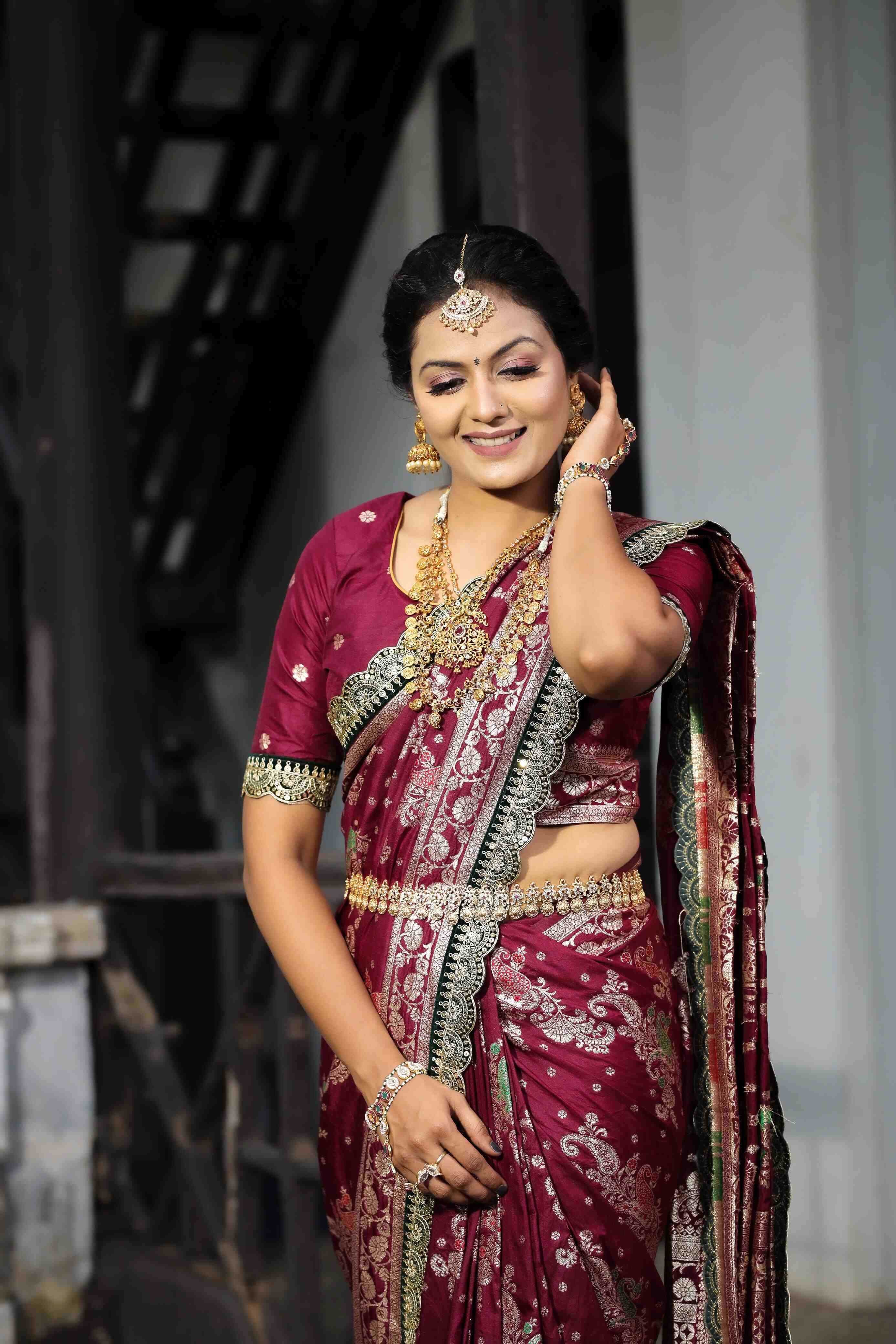 Dola  Ladies  Silk Sarees