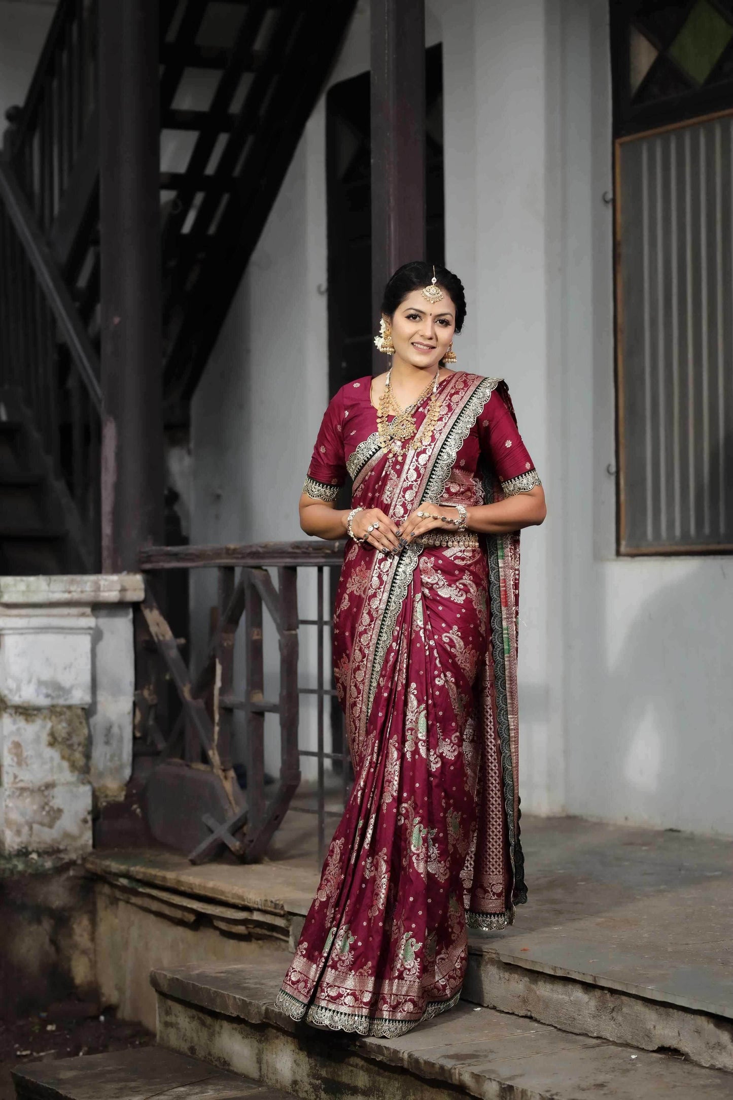 Dola Ladies Silk Sarees - MYLUXURY LANE ENTERPRISE