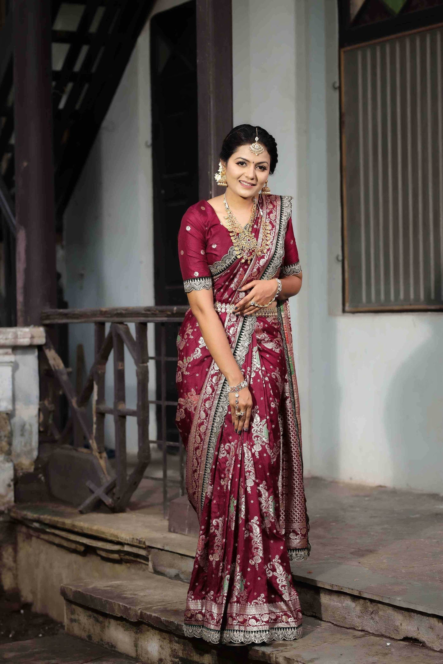 Dola Ladies Silk Sarees - MYLUXURY LANE ENTERPRISE