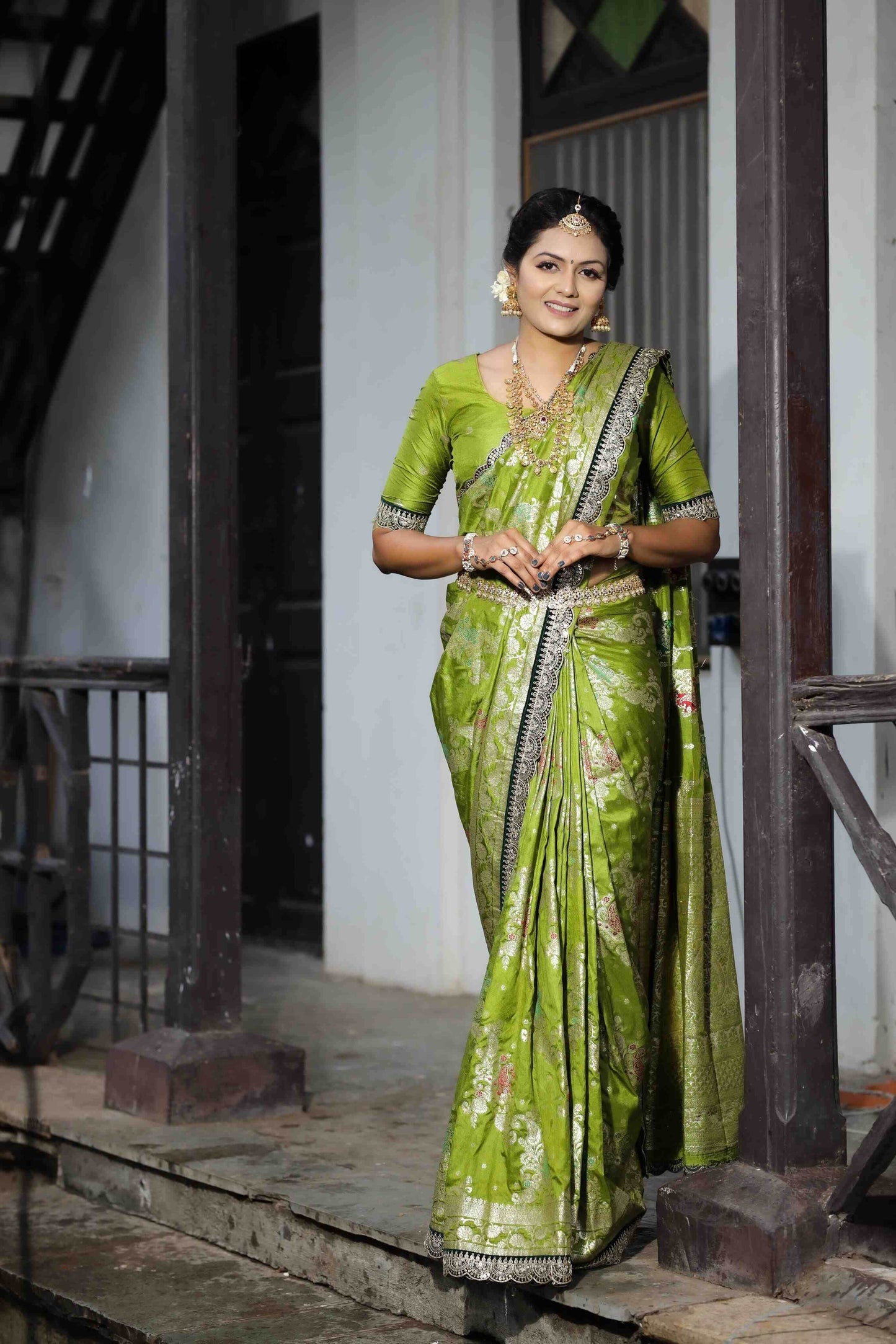 Dola Ladies Silk Sarees - MYLUXURY LANE ENTERPRISE