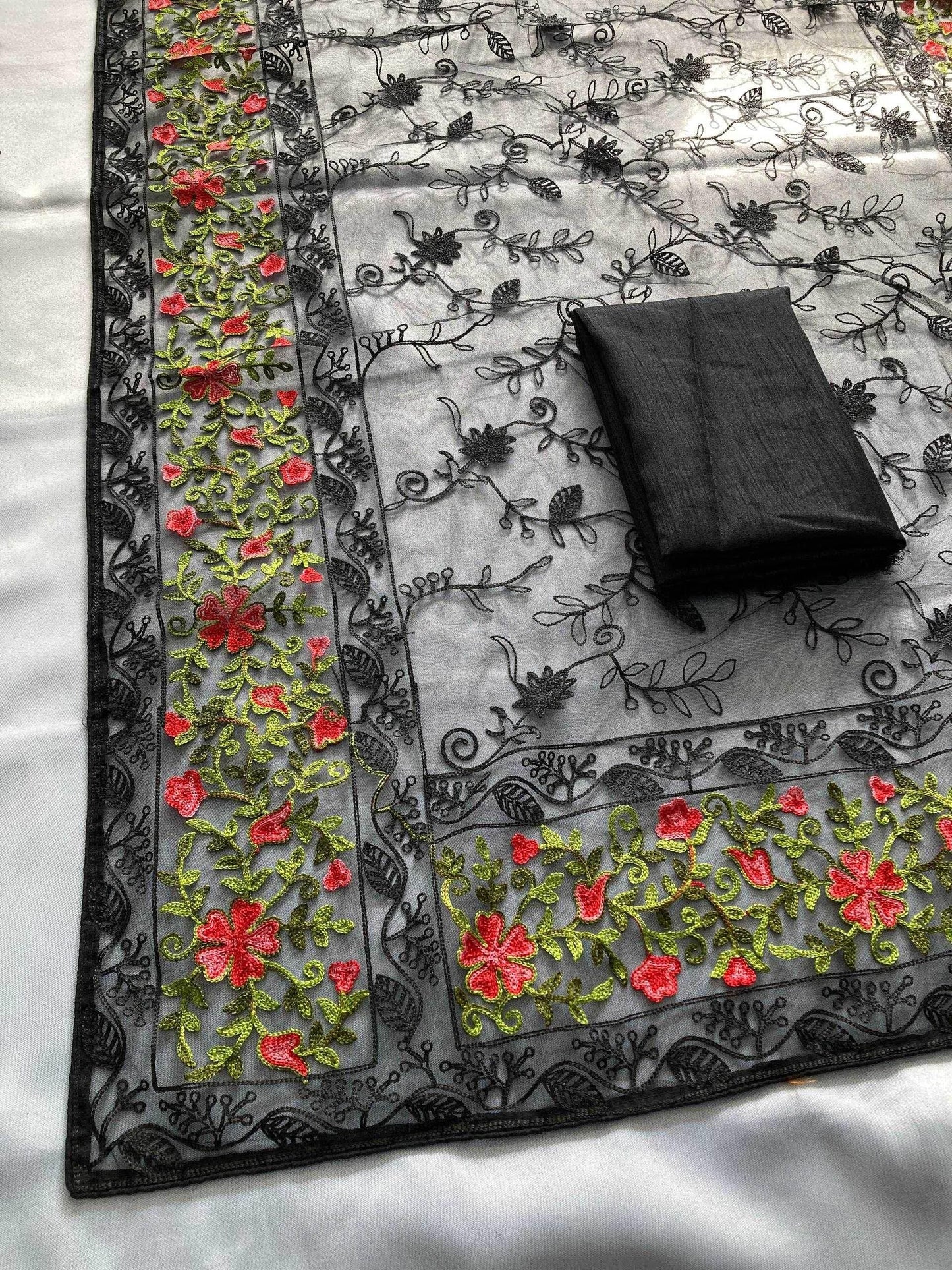 Soft Net Work Embroidered Saree - MYLUXURY LANE ENTERPRISE