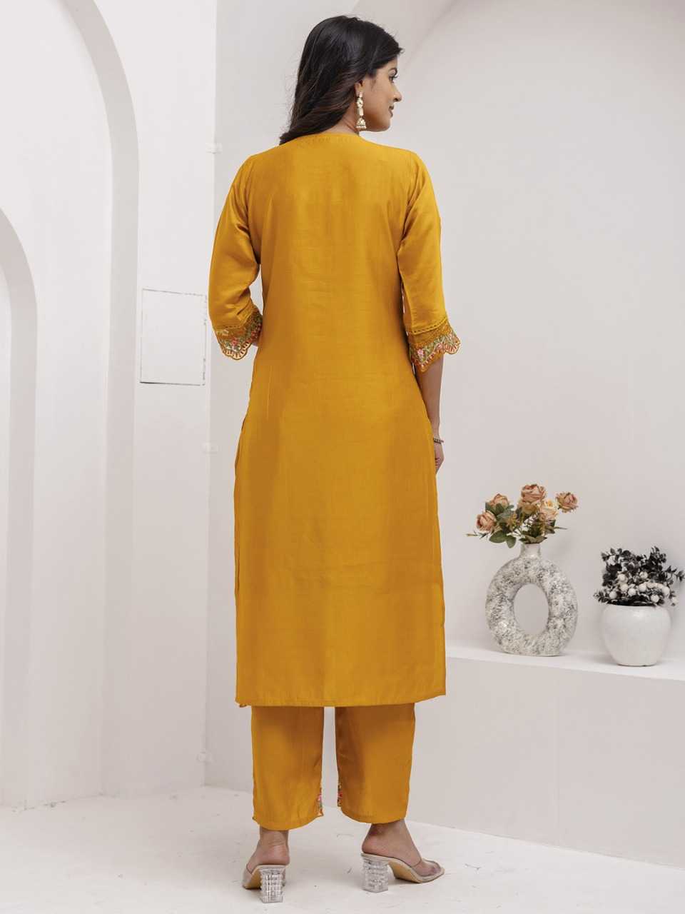 Viscose  Ladies Silk Suit