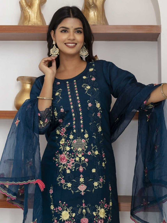 Viscose  Ladies Silk Suit
