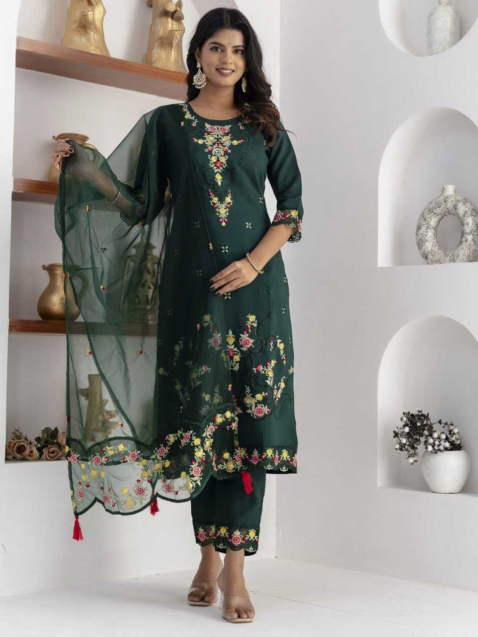Viscose  Ladies Silk Suit
