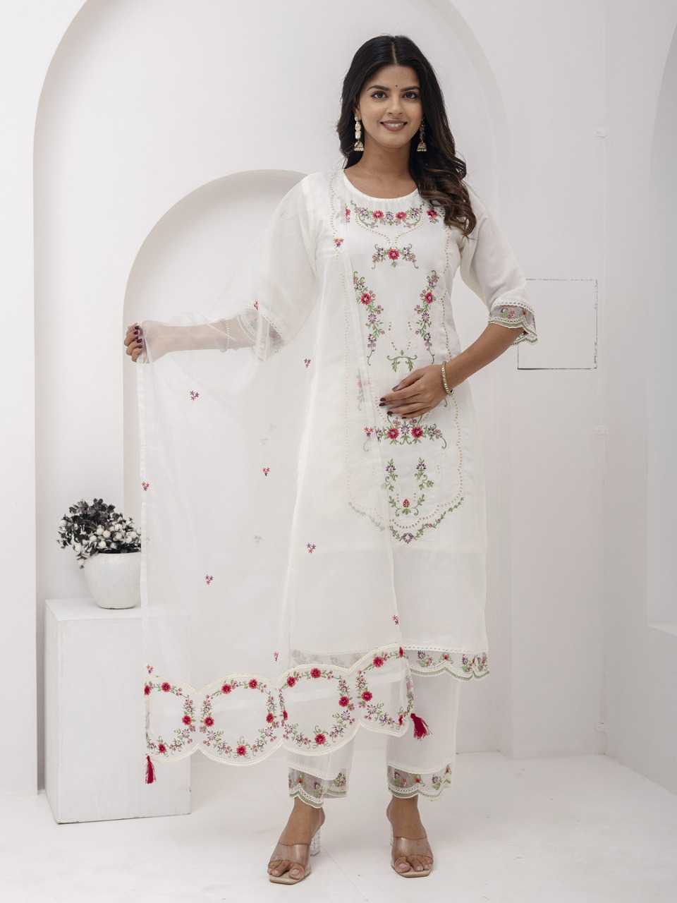 Viscose  Ladies Silk Suit